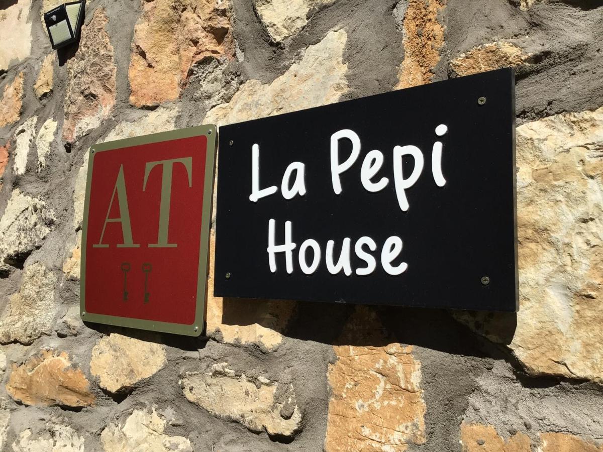 La Pepi House Hotel Arcones Екстериор снимка