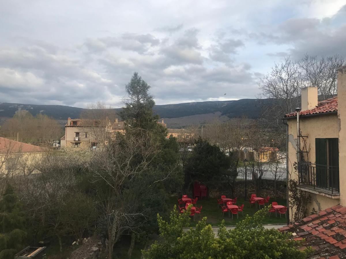 La Pepi House Hotel Arcones Екстериор снимка